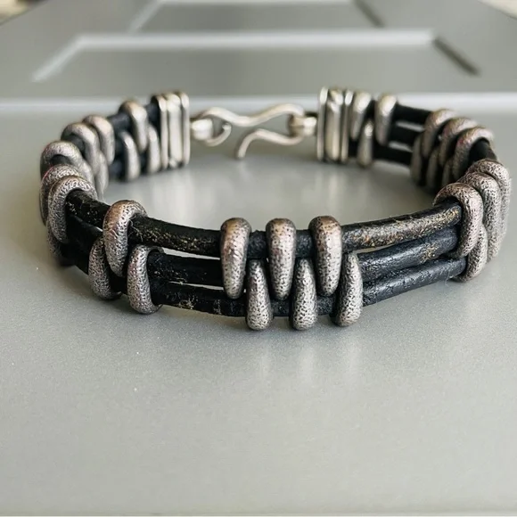 🎉Sold🎉 David Yurman Leather And Sterling Silver Cable Station Men’s Bracelet - Picture 1 of 9